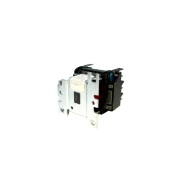 Переключающее реле R8228A-1014