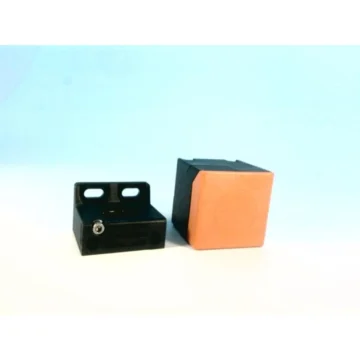 Бесконтактный датчик IMC3035-BPKG/US-100-DPS-IM5053
