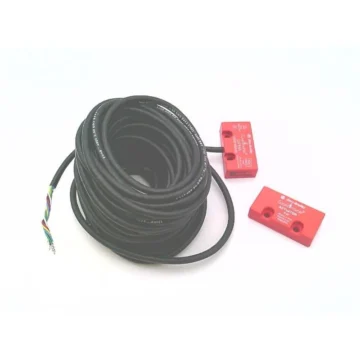 Бесконтактный переключатель 440N-S32032