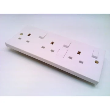 Настенное гнездо GSKTSW3G