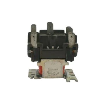 Реле R8222D-1022